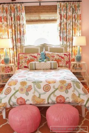 Спаваћа соба у ружичастим и љубичастим нијансама - слика 4