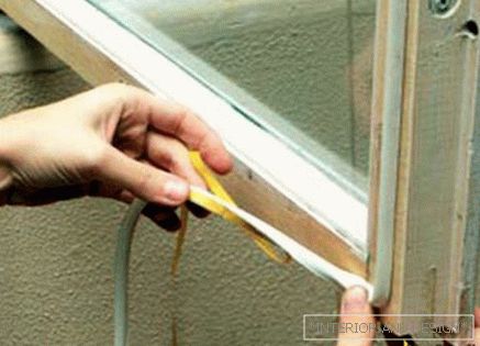 Начини загревања дрвених прозора